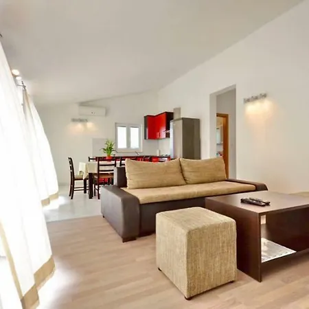 Apartman Jure *